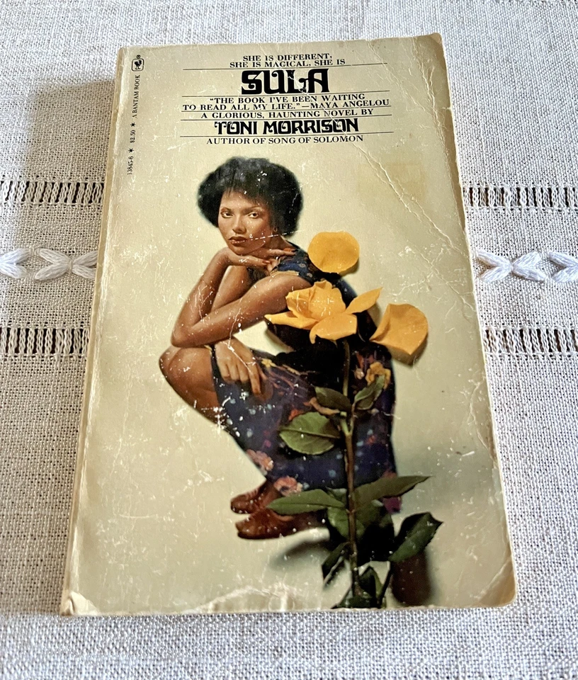 RARE VTG SULA Toni Morrison 1st Edition 6th Print Bantam Paperback Edition 1981 - image 3 of 4