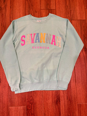 Pacific & Co The Classic Sweatshirt Savannah Georgia crew Pullover Light green M