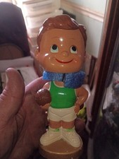 VINTAGE 1960'S GOLD BASE GREEN BASKETBALL BOBBLEHEAD