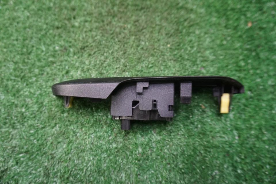 Interruptor de ventana trasera derecha Lexus NX200T 2015 2016 2017 OEM 7427078010 Foto 3 de 4