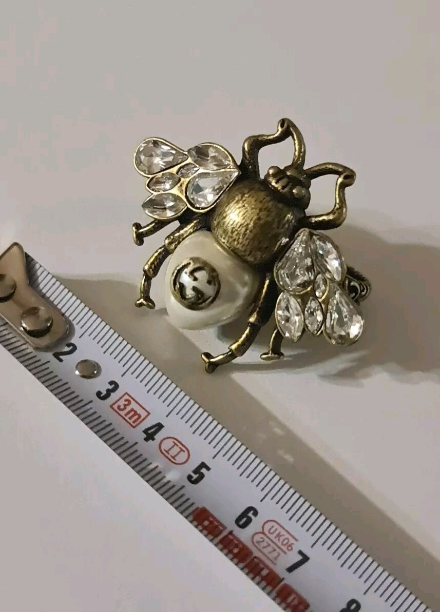 Gucci Bee Brooch Gucci Brooch GUCCI BEE BROOCH NAPKIN HOLDER
