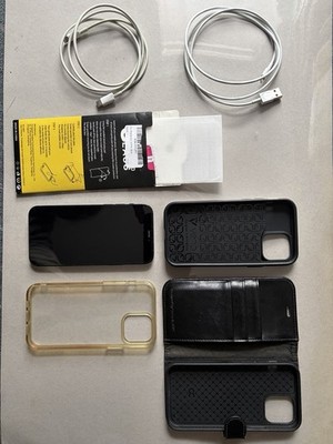 Apple iPhone 12 Pro 128GB Pacific Blue Dual-SIM mit Zubehörpaket