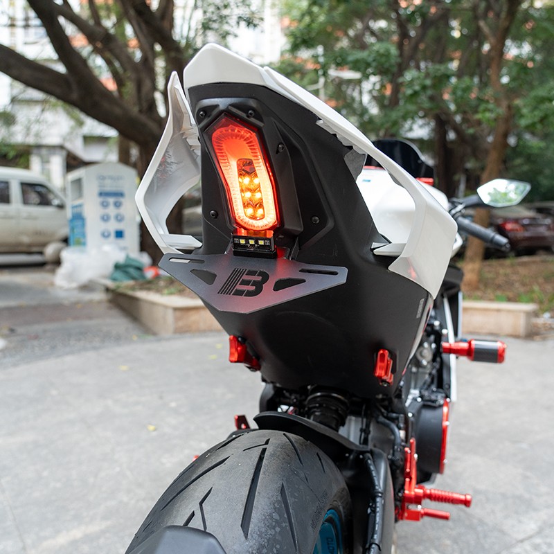 For CF-moto 675SR-R 675SS 675NK Tail Light License Plate Holder