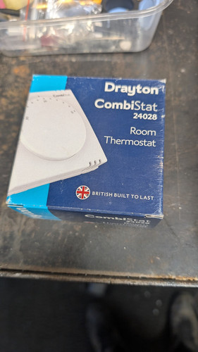 Drayton 24048/RTS8 Kombi-Raumthermostat - Bild 1 von 1