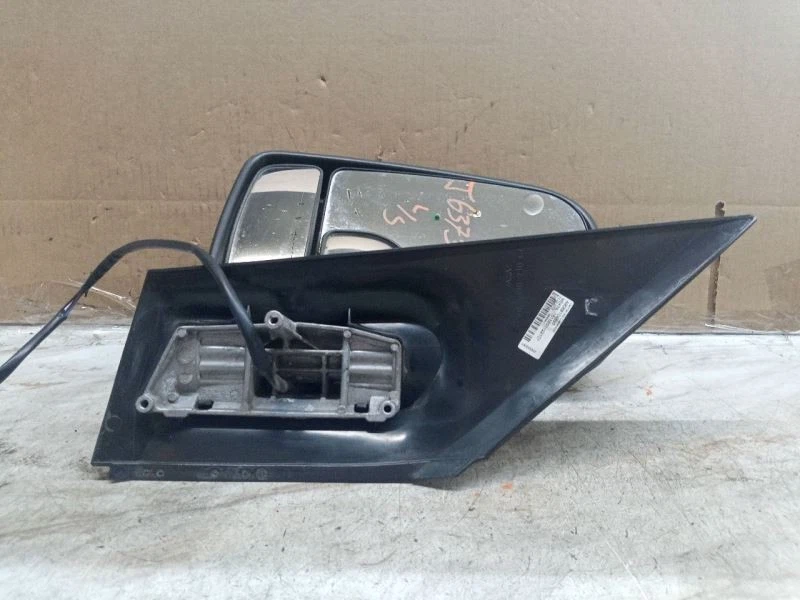 2010 - 2018 Mercedes-Benz Sprinter 2500 LEFT DRIVER SIDE VIEW MIRROR  - Image 2 of 4