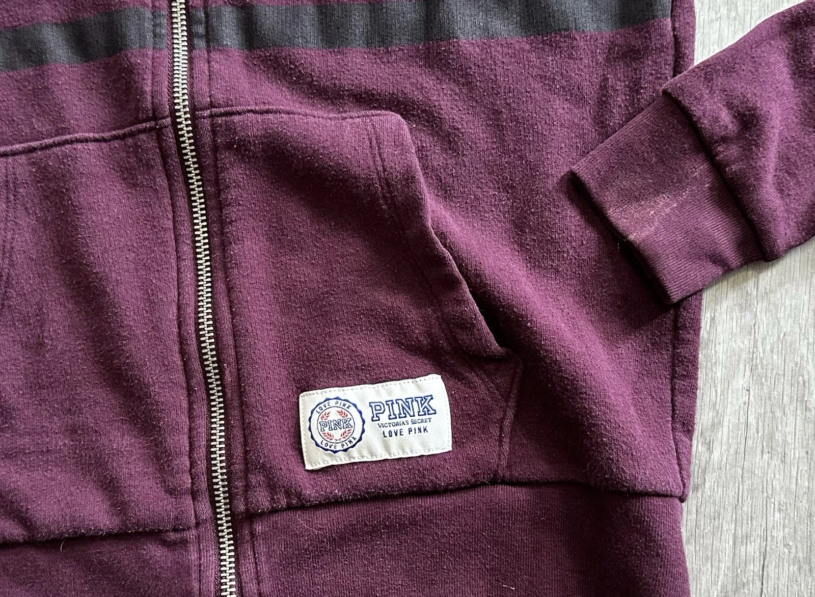 UNDERCOVER Felpa con cappuccio Victoria's Secret ROSA perfetta zip bordeaux nera orchidea taglia small