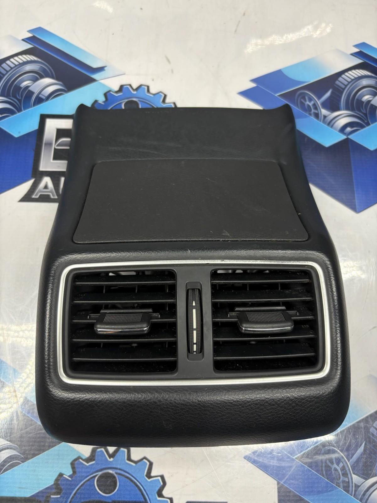 2014-2018 INFINITI Q50 Rear Center Console Ac Air Vent E9795211100 OEM