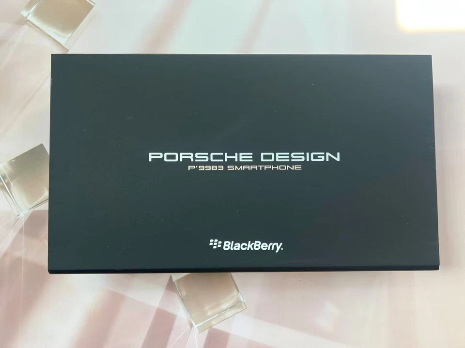 NEW BlackBerry Porsche Design P'9983 2+ 64GB unlocked luxury smart phone - Image 2 of 4