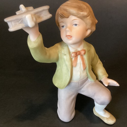 Vintage Enesco Figurine Boy with Airplane 1981 - Picture 14 of 15