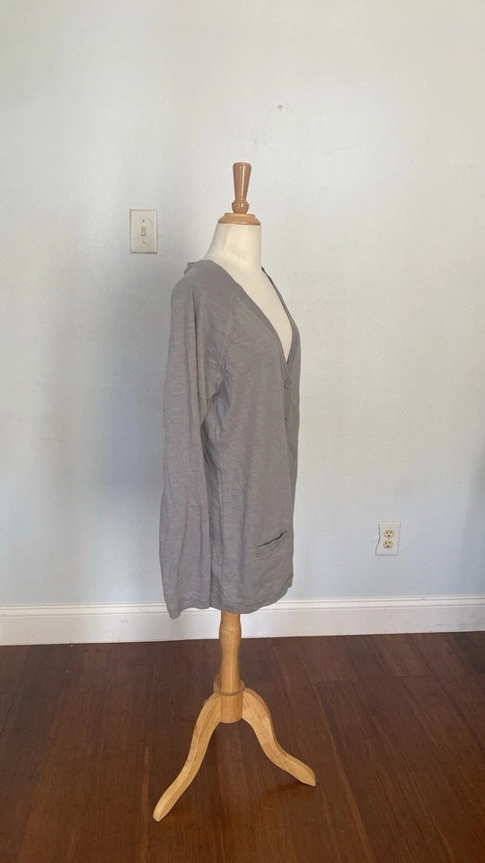 Cárdigan plumero Canyon River azul para mujer grande gris con botones Foto 3 de 4