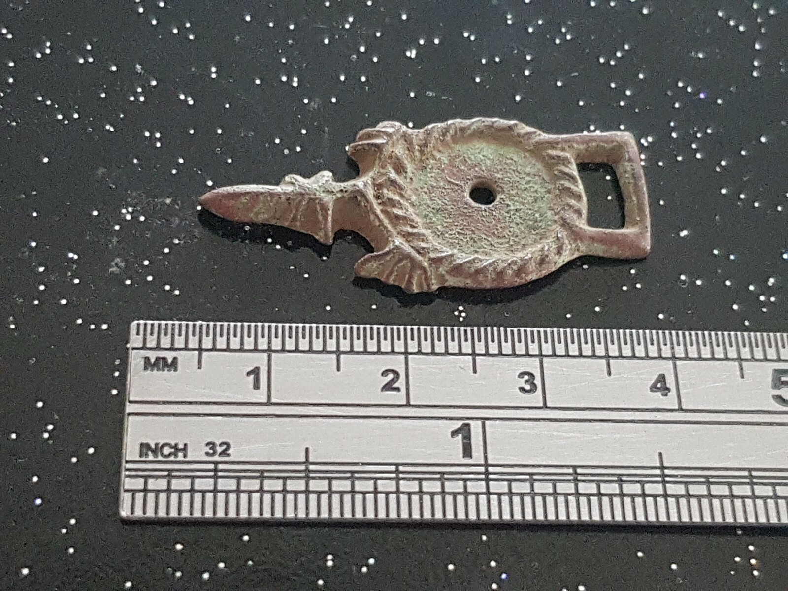 14/15 hundreds copper alloy clothing hook fast. Please read description. L162k