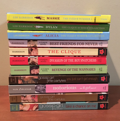 11 Book Lot: 8 x Gossip Girl, 3 x The Clique