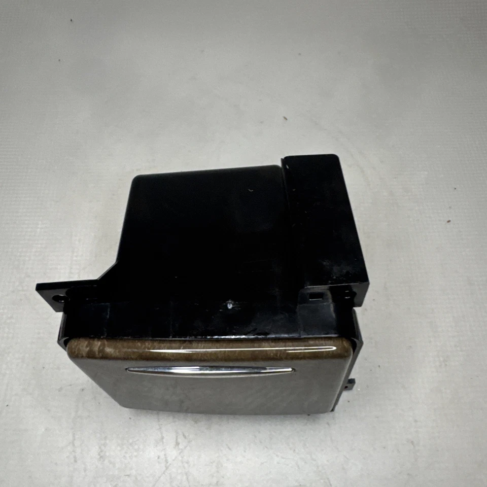 Infiniti QX56 QX80 2011-2018 consola central almacenamiento cenicero caja insertable fabricante original Foto 4 de 4