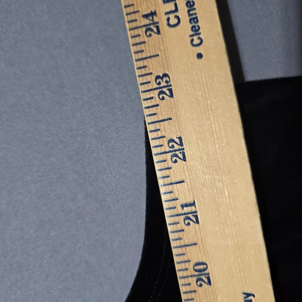 Camiseta sin mangas Avenue terciopelo negro 22 24 vacaciones gótico hada oscura caprichoso básico Foto 3 de 4