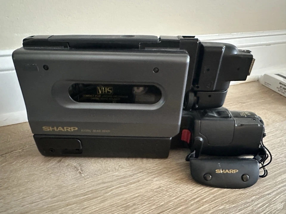 Vintage Sharp Slim Camcorder Zoom VHS Model VL-L50U Tested Working Read Desc - Image 3 of 4