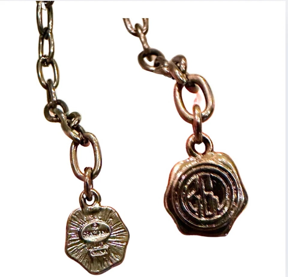 Collar llamativo de perlas R J Graziano de 3 hilos, gargantilla, con medallón con joyas Foto 3 de 4