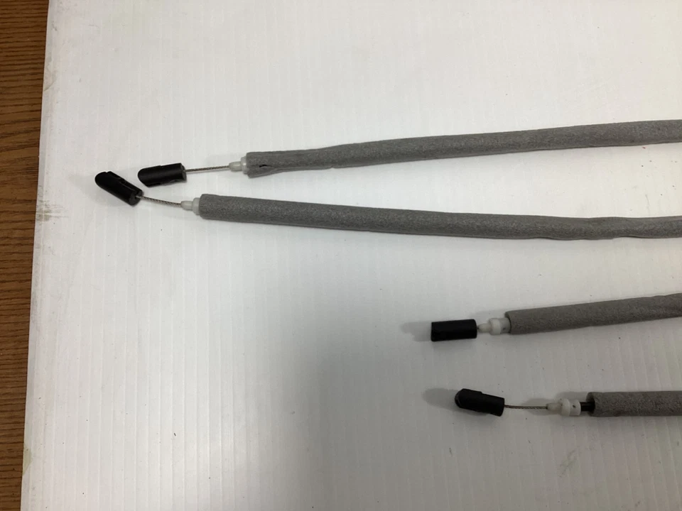 Juego de 4 cables Bowden de liberación de manija abridor de puerta interior BMW X5 2007-2016 OEM. Foto 3 de 4