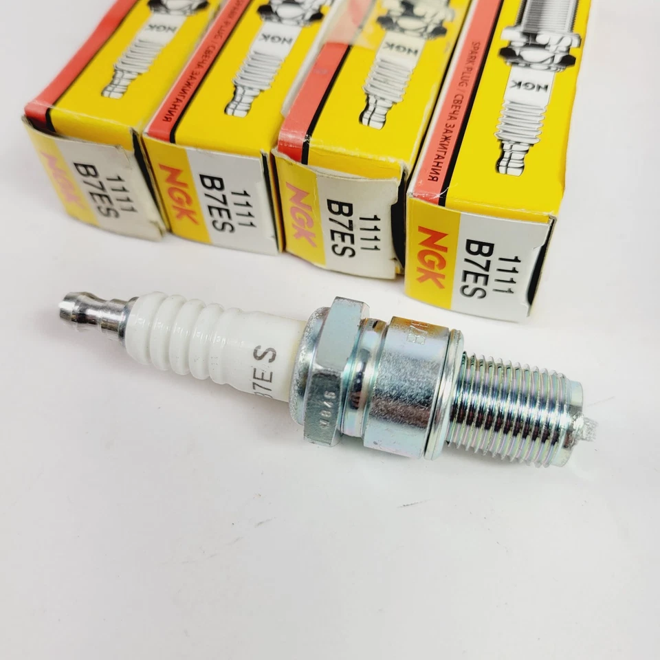 Bujía NGK para Suzuki DS80 RM80 Honda XL175 Yamaha RT100 1111 BR7ES Foto 2 de 4