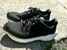 LATEST MODEL!! New Balance 1080v14 Women’s 11 Wide - Pristine - $90