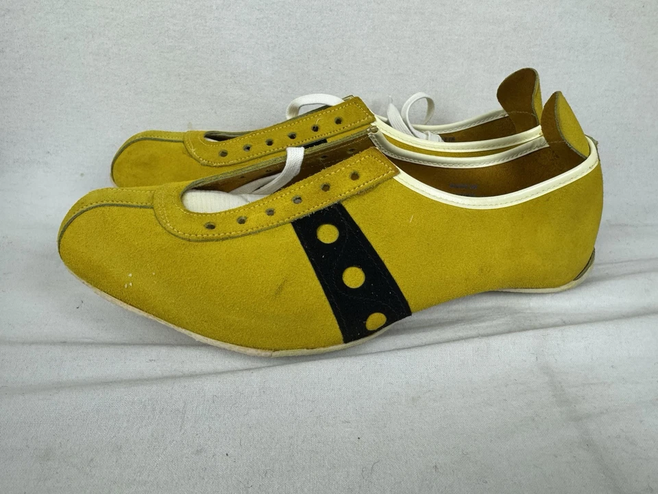 Vintage Spot-Bilt Track Shoes Men’s 9 Suede 70s As-Is Repair Display Parts Box - Image 2 of 4
