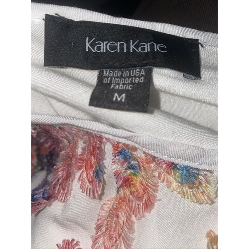 Karen Kane Floral Appliqué & Embroidered Top Short Sleeve Medium - Picture 4 of 5