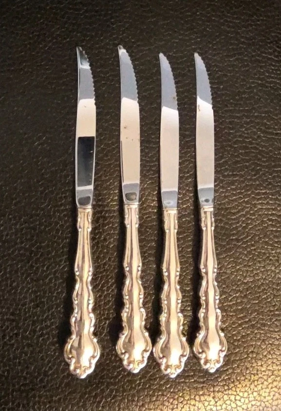 Oneida Community Silverplate Modern Baroque 4 Steak Serrated Dinner Knives Knife