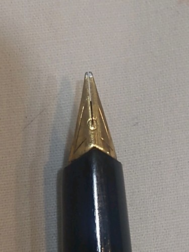 Pelikan 60 Rolled Gold Cap 14k Gold Medium Flexible Point Nib Fountain Pen - Picture 14 of 15