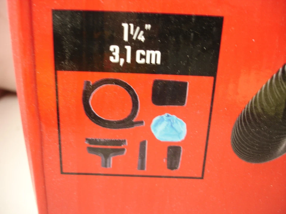 CRAFTSMAN 2.5-Gallons 2-HP Corded Wet/Dry Shop Vacuum with Accessories Included - Image 3 of 4