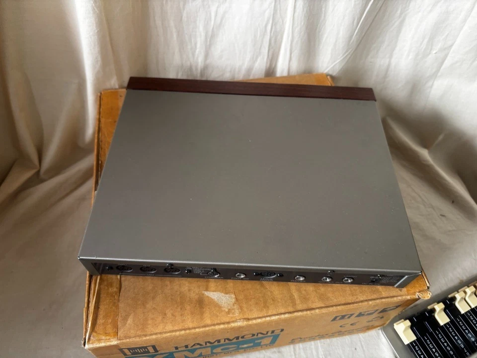 Módulo de som barra de tração Hammond XM-1 e controle de barras de tração XMC-1 nova bateria - Imagem 4 de 4