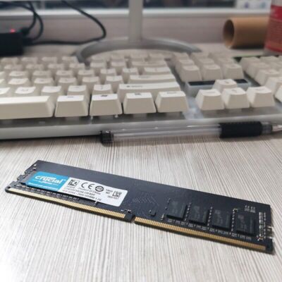 Barrette De RAM CRUCIAL DDR4 Pour PC Fixe - 8GB Ou 16GB - Vitesses 2400/2666/3200 MHz - Garantie à Vie