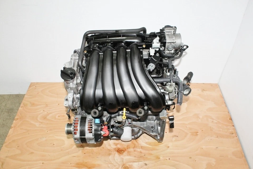 Motor Nissan Versa MR18DE 2007 2008 2009 2010 2011 2012 1,8 L 4 cilindros MR18 Foto 3 de 4