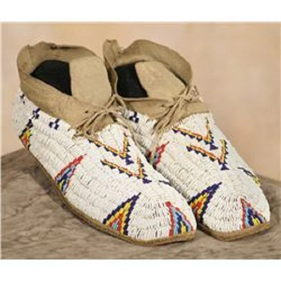 Native american made moccasins 2025