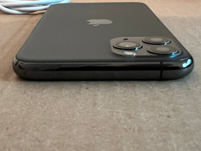 Apple iPhone 11 Pro - 256GB - Space Gray Unlocked A2160 (CDMA +