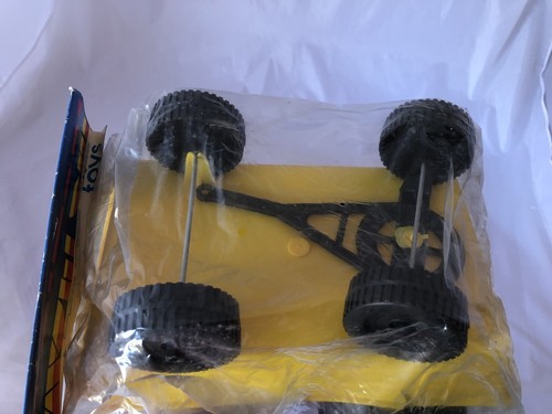 Vintage Plastic Toy Set Old style Tractor,Trailer,Shovel Made In Italy,Rare 1983 - Foto 8 di 12