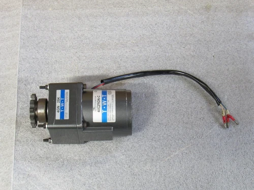 TWT SPEED REDUCER GEAR MOTOR 4IK25GN-C 4GN 25K 25W 200/220V 1.5µF 1450/1800RPM