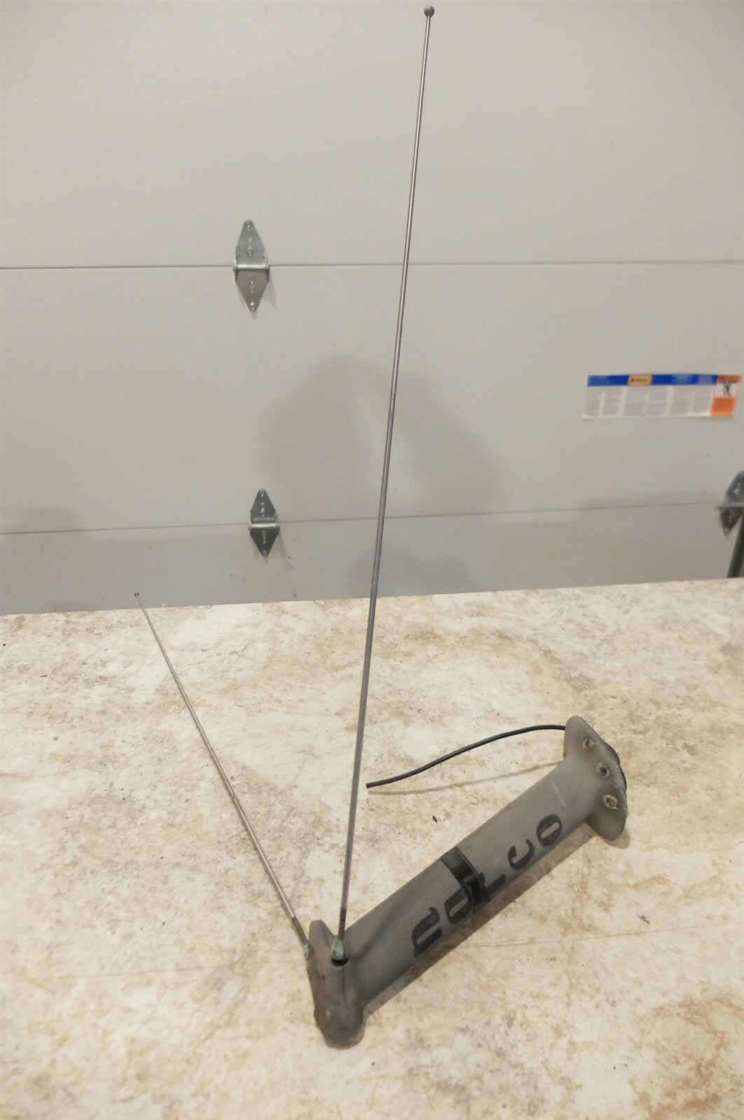 Cessna 140 150 172 120 180 182 airplane aircraft Narco Nav VOR V shaped