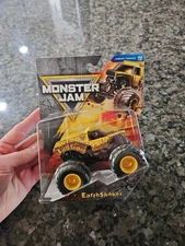 Earth Shaker Monster Jam Truck (Spin Master)(2025)