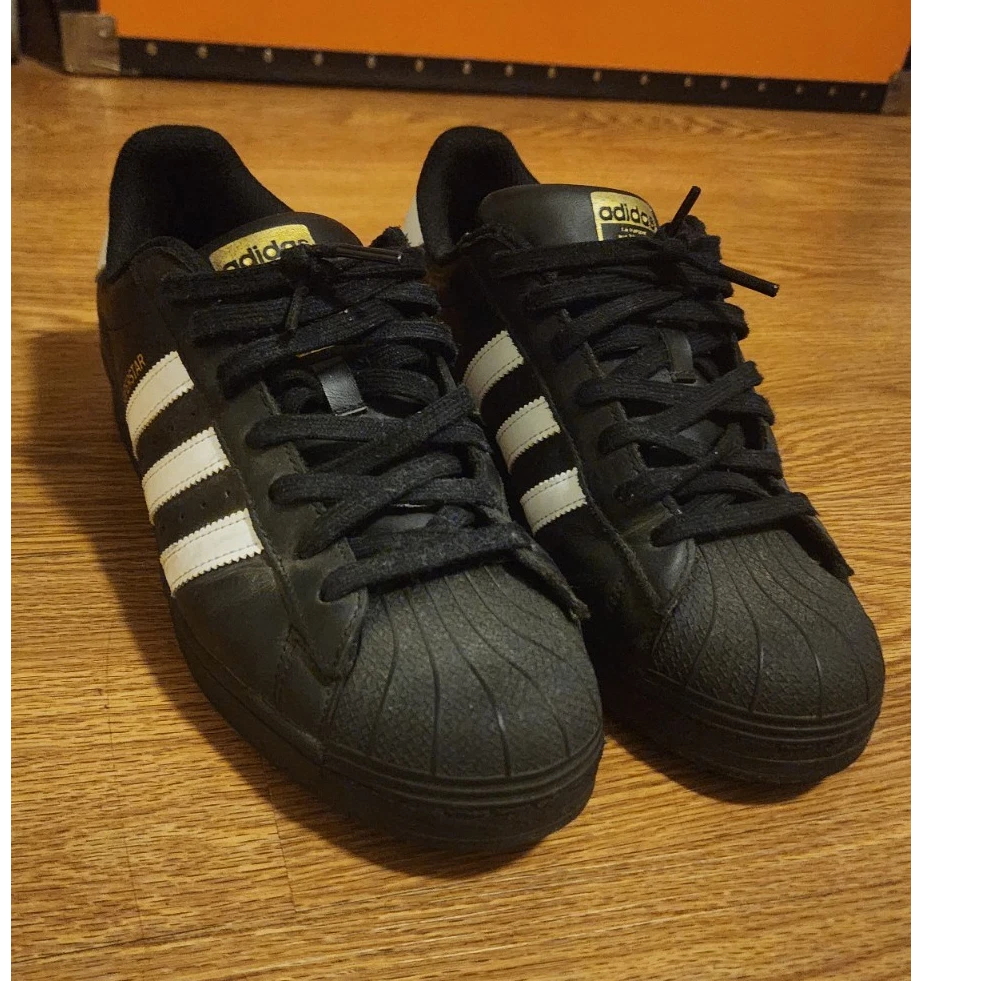 adidas gazelle silver green womens adidas Men's Superstar II Shoes, Size 8, White/White