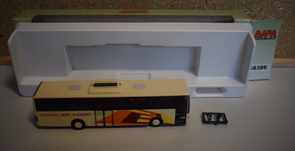 Mercedes Intouro Voyages Josy Clement Bourglinster Luxemburgo 1/87 AWM/AMW 58386 - Imagen 2 de 4