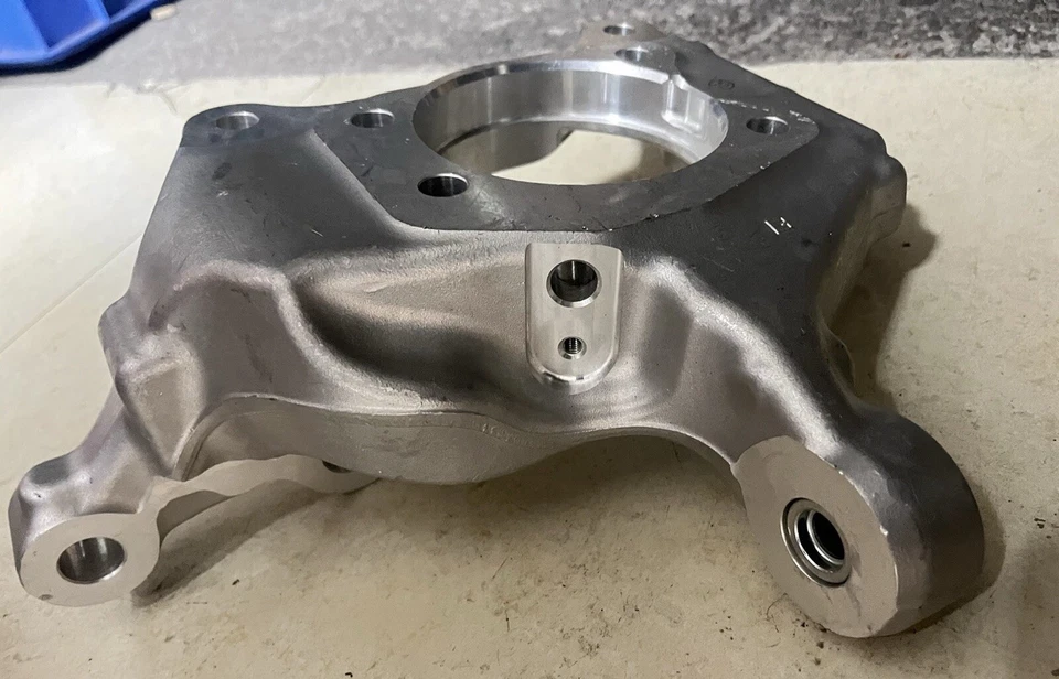 43202-0R010 Nudillo de dirección delantero izquierdo genuino Toyota - Se adapta a RAV4, Lexus NX Foto 4 de 4