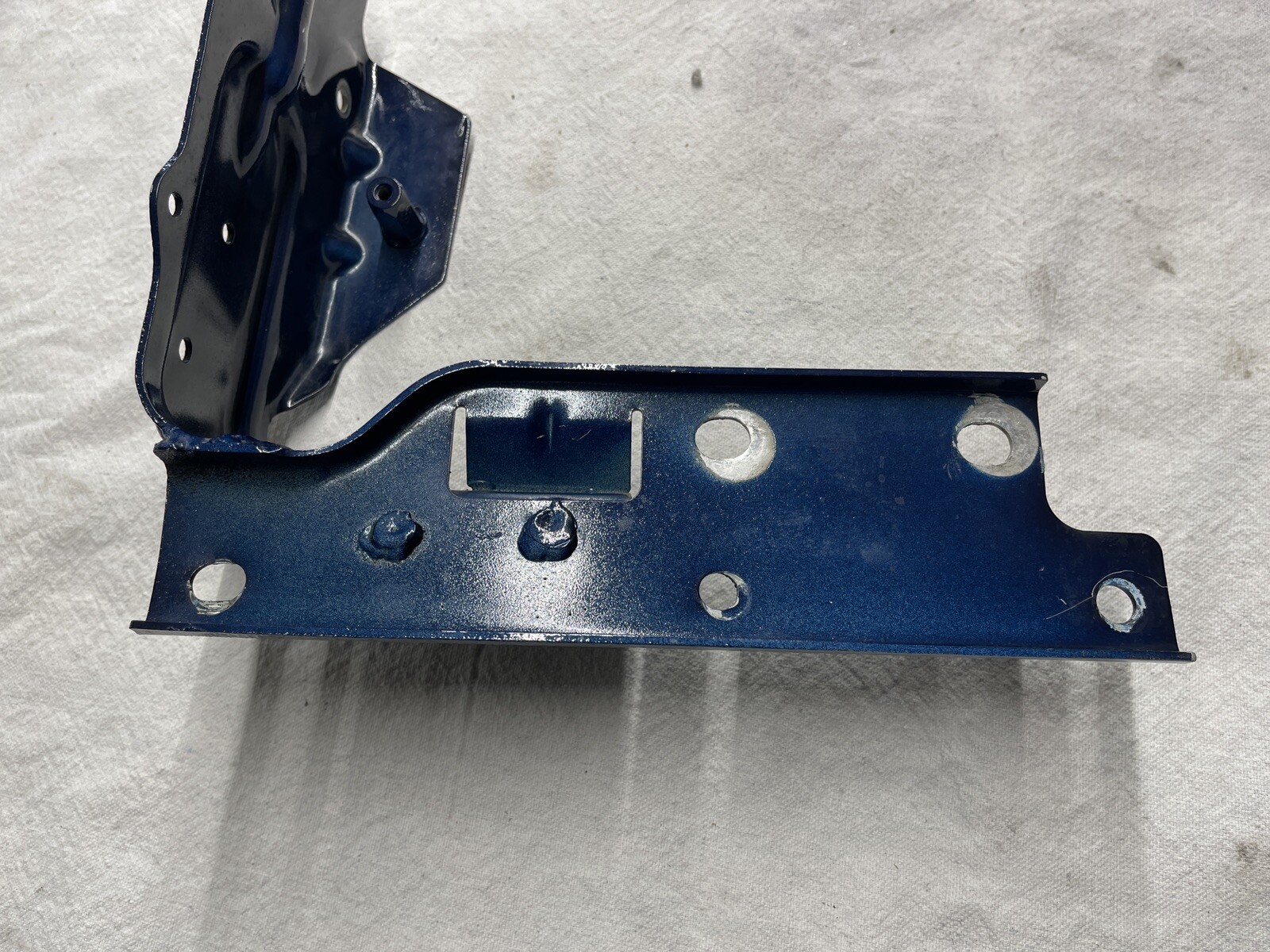 Ferrari California 2008-14 RH Passenger Side Headlight Tub 82858600