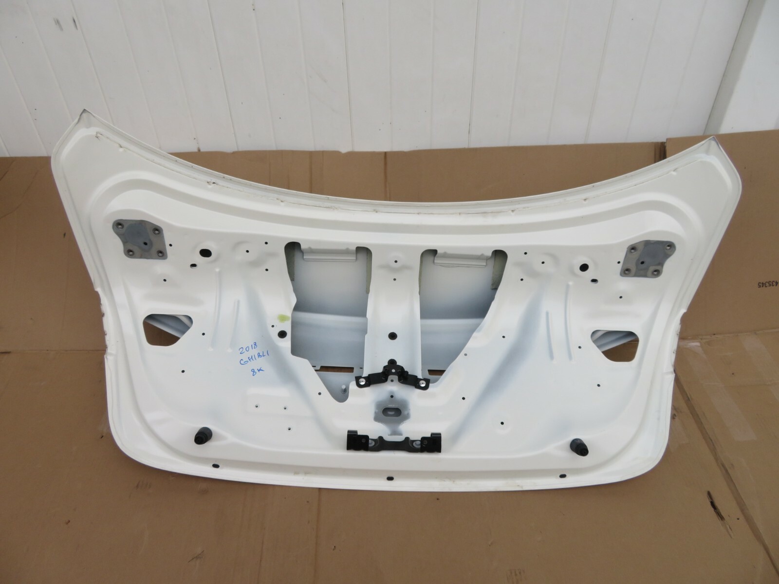 2014-2019 MASERATI GHIBLI SQ4 REAR TAILGATE TRUNK LID SHELL PANEL WHITE OEM