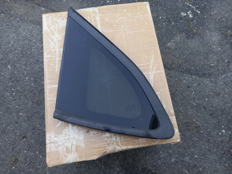 Hyundai Tucson 2016-2021 trasero izquierdo lado del conductor cuarto solar vidrio manipulado  Foto 2 de 4