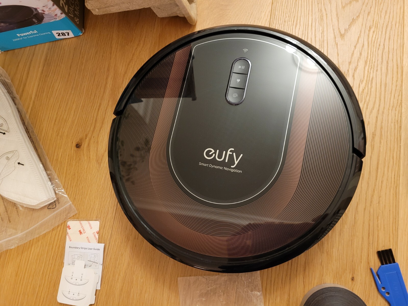 Eufy Robovac G30 Hybrid Robot Vacuum Cleaner Excellent Condition eBay