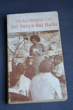 Teachings of Sri Satya Sai Baba 1974 Vintage RARE PB VG