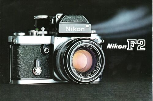 Nikon F2 35mm Filmkamera Farbbroschüre (20 Seiten/1976) - Bild 1 von 6