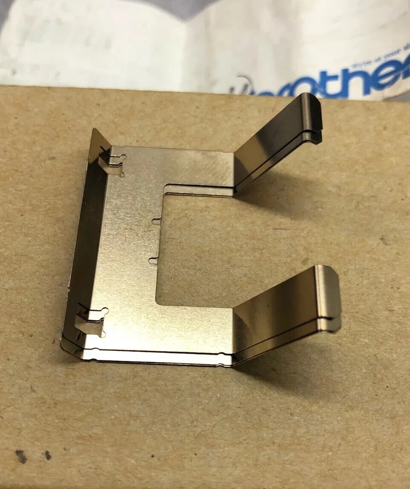 Brother UF7160001 Spring Plate / Separation Pad Holder ADF front, Mfc4550/6550 - Image 2 of 3