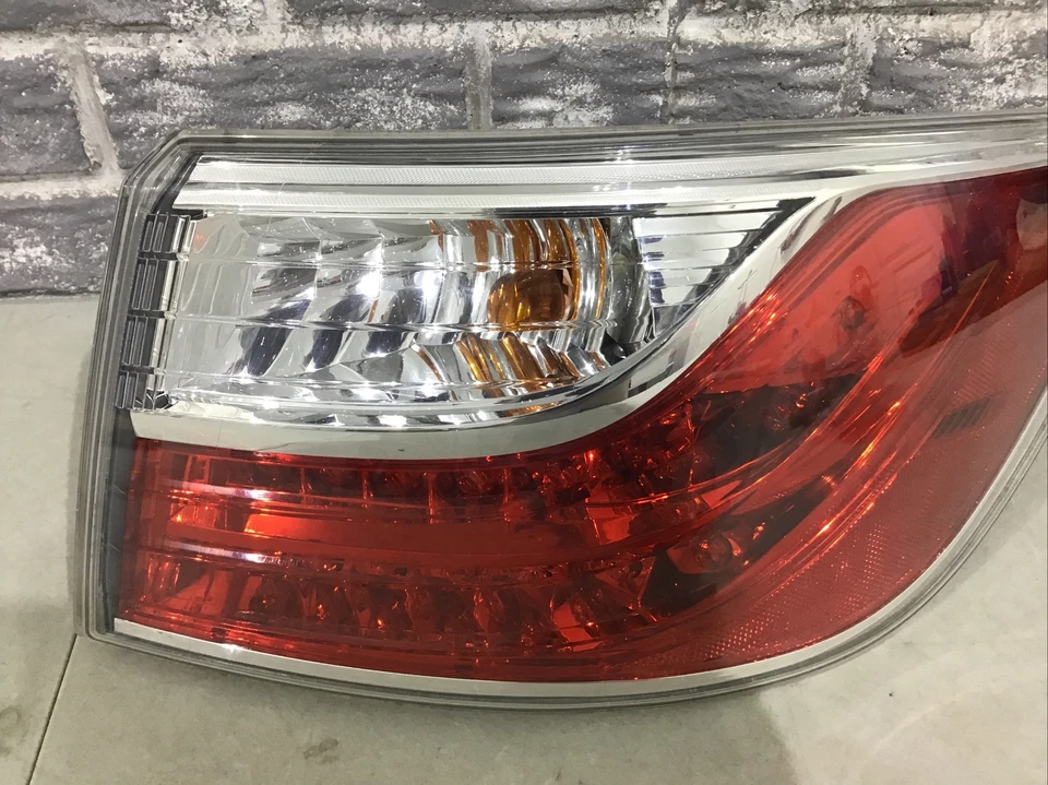 Luz trasera derecha (lado del pasajero) OEM, completa para Mazda CX-9 CX9 2010 2011 2012, Foto 3 de 4