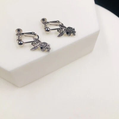 Boucle d'oreille Lapin Argenté Playboy avec ou sans sa boite - Photo 1/2