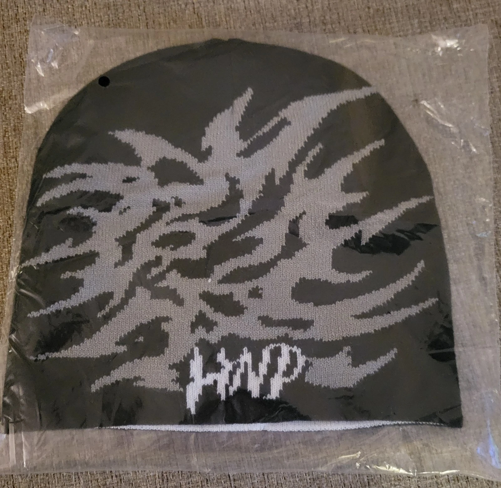 Reversible Ski Beanie Black White Gray | Snowboard Winter Hat Streetwear Unisex
Opens in a new windo
